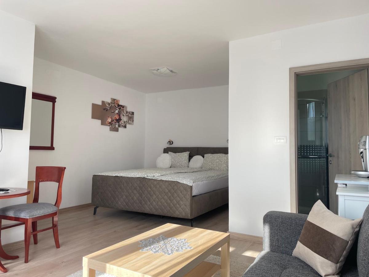 Ana Rooms Блед Екстериор снимка